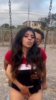 Sex cu înregistrare de acasă cu mama vitregă perversă, fiica vitregă și tatăl vitreg