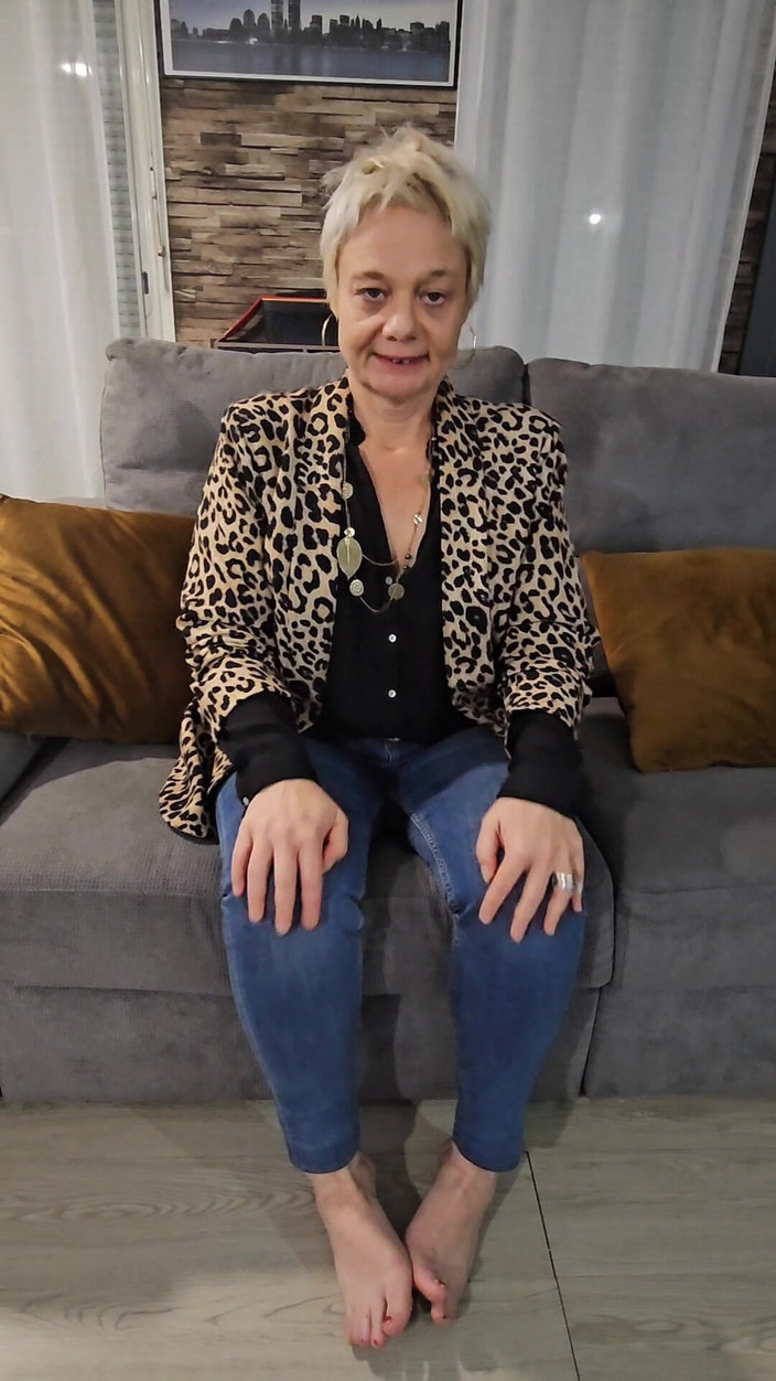 Sofy13: 我为女人玩弄自己的屁股