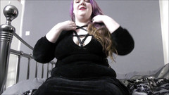 Mxtress Valleycat: Nemůžeš odpočívat, když se mnou posedlá