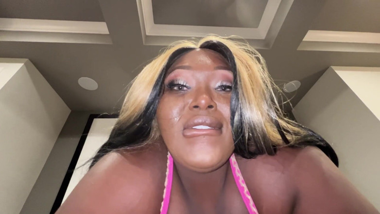 BUSSITDOWNXXX: Horny Ebony BBW Gets Her Cheeks Calpped