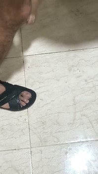 arab vyabhichaari pati bara land dost meri patni ko shovar men chodta hai