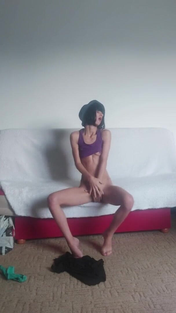 Wet Pussy Fuck: สาวโปแลนด์เงี่ยนเต้นยั่วยวน เต้นเซ็กซ์ เต้นถอดเสื้อผ้า สตริปทีส