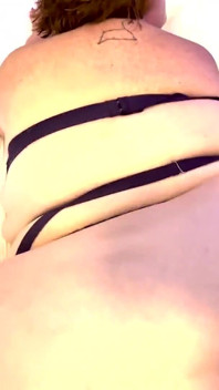 SSBBW Julie Ginger fode um fã