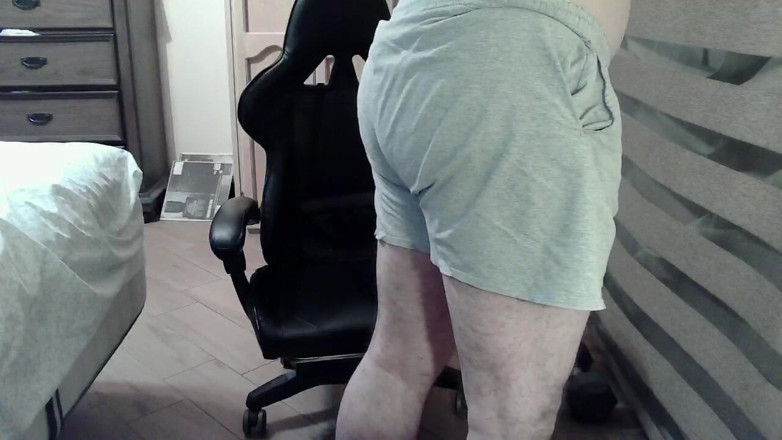 Himbo_Fox: Sexy camboy pracuje s nohama a bradavkami