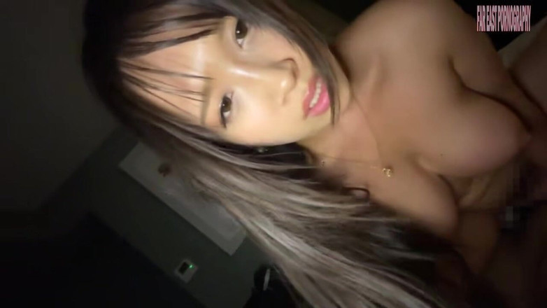 Far East pornography: カメラの前で一瞬一瞬を愛する情熱的な美女を撮影 - 4