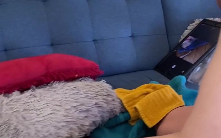VibeWithMommy: Uau, curul ei a fost mai strâmt ca niciodată abia...