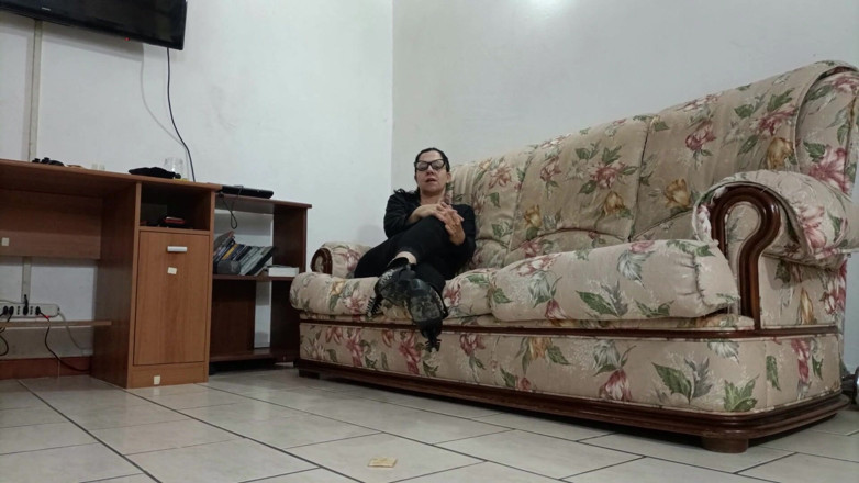 Bergami Melissa: Padronadomination: I Crush Crackers Like Your Balls