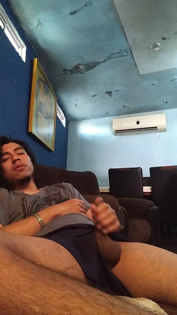 AlexAlejandro13: Kijk maar naar mijn hete babyface