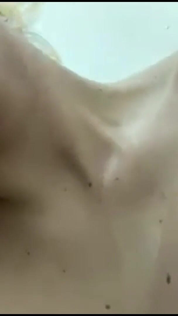 Colombian Latina Pisses Wet Fetish Fun