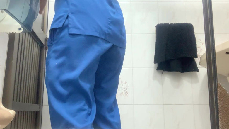pampammedallo: Camera nghiệp dư trong phòng tắm của bệnh viện ở Texas