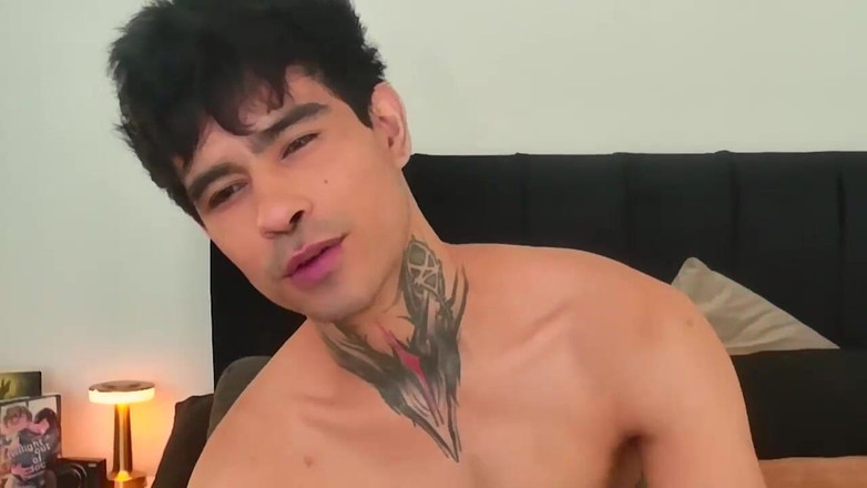 StephanosVerentt: Fuking Boy Slut Suck Dick Like Bitch on Camera