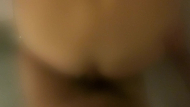 Russie Goodboy: Mandi bareng ayah tiri, nyepong kontol ayah dan ngentot memeknya...