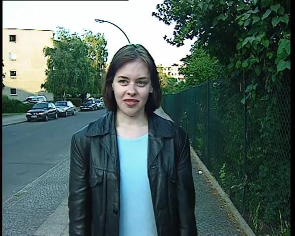 YOUR FIRST PORN: Schulmaedchen Sophie Zeigt Muschi 소프트클립 학생 소피 보지 소프트 클립 쇼