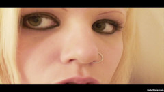 Babe Stare: Get close and personal with Satine