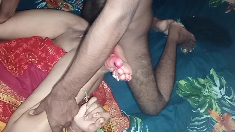 Sital: Pareja india folla en misionero