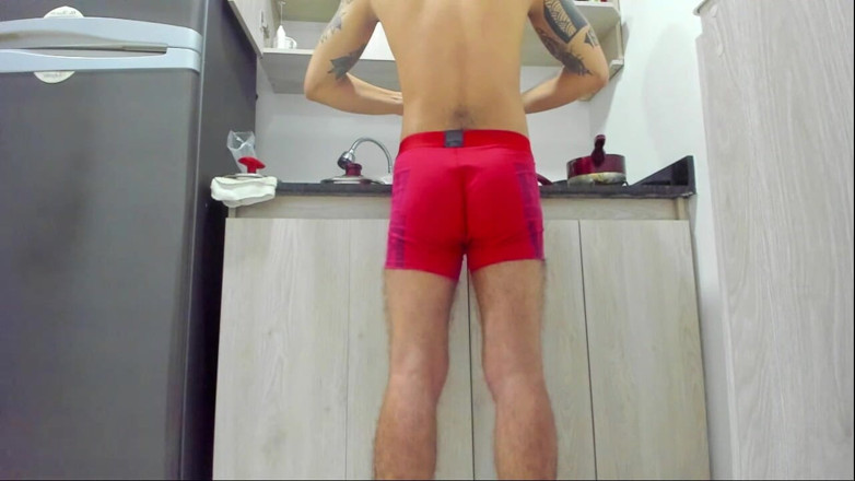 Anthony_Mercer_01: Cowok seksi ini bugil dan dapur untuk semua orang