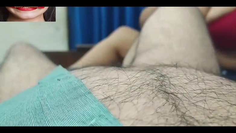 Hotty Jiya Sharmaa: Indische meid wordt geneukt door de eigenaar