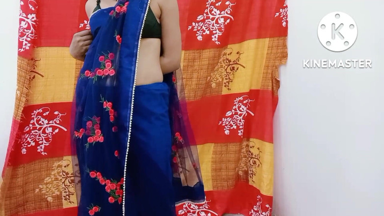 Ankurpriya000: Dein heißes video: Priya masturbiert im Kino in Sari.