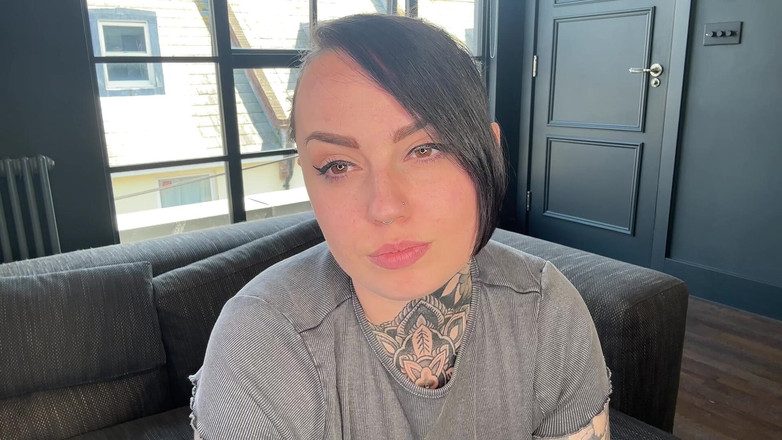 Miss Valentina: Accettare la beta di place