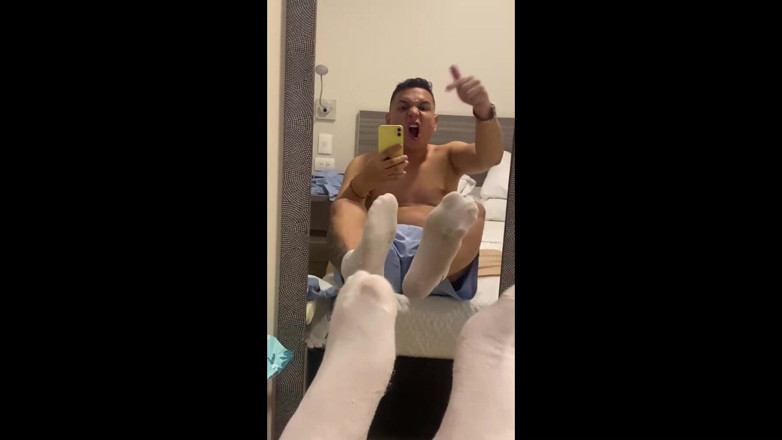 Mr Feet Colombia: Đi bộ qua thành phố Cartagena và sau đó bạn ngồi...