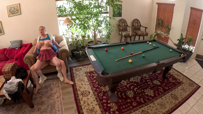 Erin Electra: Stepsister Wants to Do Something Fun