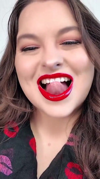 Brilhante lábios vermelhos joi