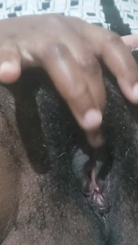 Nasse muschi amateur fingert tittenfick porno liefert unwiderstehliche sinnliche spannung