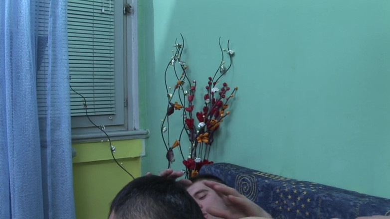 Bad Boyz: Orgie homosexuală fără prezervativ în trei