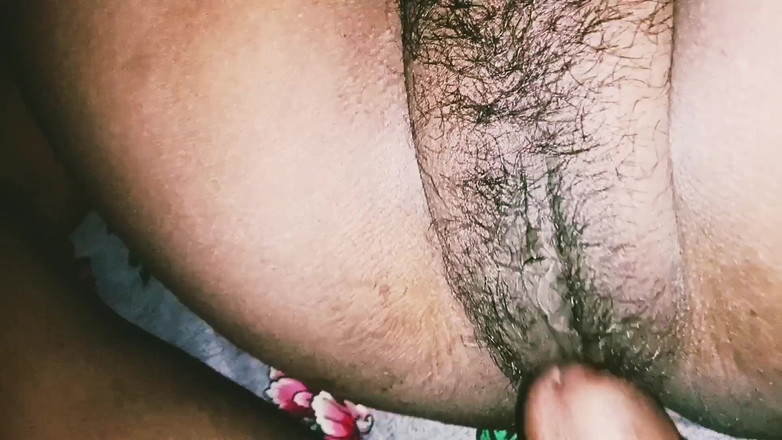 Xhtad studio: Hizmetçinin ateşli cesur güzel kızı ilk kez patronu tarafından sikiliyor