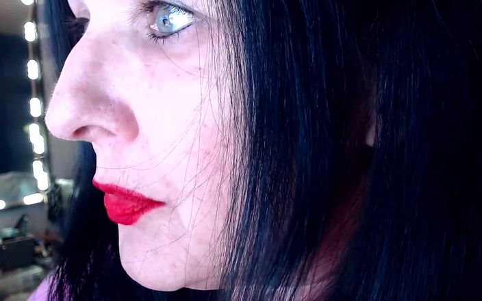 Abby Anna: Roter lippenstift anwendung entenlippen heiß rauchen MILf