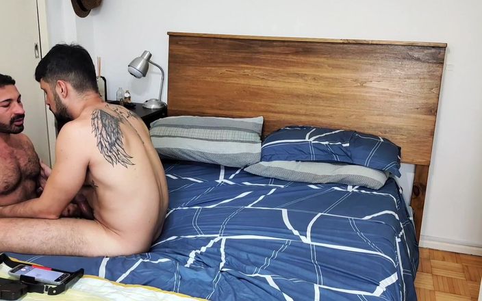 Julian Shul: Macho Peludo Me Destroza El Culo Con Su Verga Gorda...
