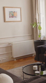 Gelukkige man neukt zijn twee vrienden met perfecte konten-Mia Stone - Catherine Knight
