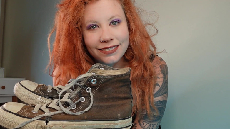 Deanna deadly: POV turned into my converse shoes (and back again)