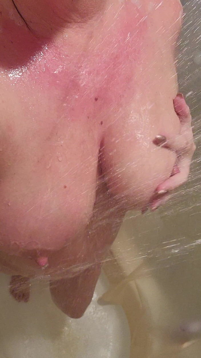 Pretty Amazing: 热辣的晨间淋浴