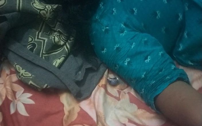 Tamil lesbian: 泰米尔枪击解给新阿姨