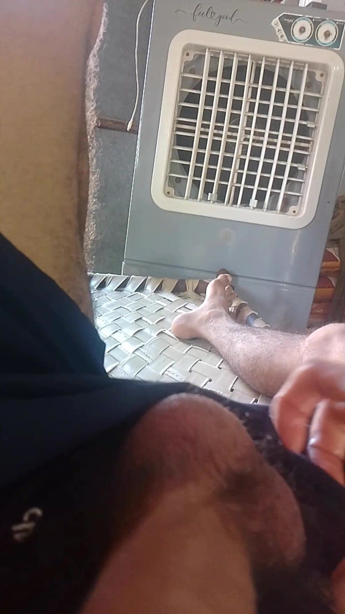 Bhagirth jaat: Olha meus queridos amigos como meu pênis está ansiando por...