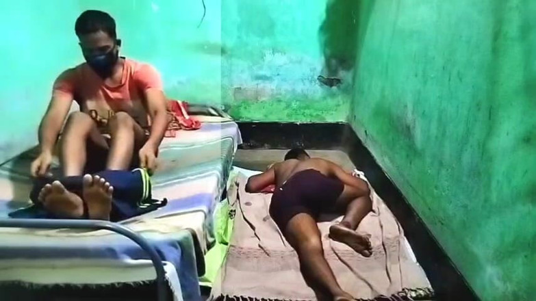 Desi Tits: Twink junge sex hostelfreund sexuelle spannung schwuler porno realität