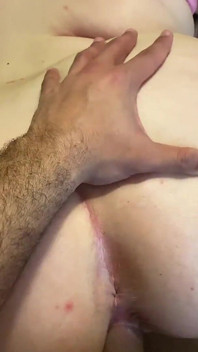 Ligotée et baisée par un inconnu chez moi