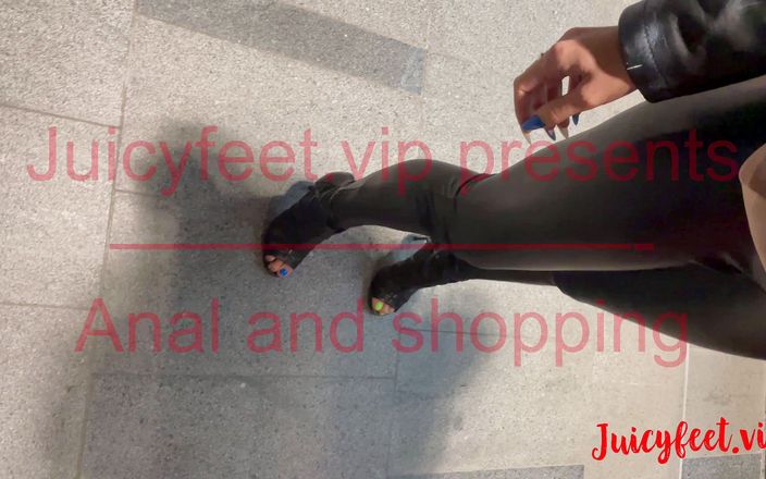 Giorgia feet: Incrível jovem milf em shopping center: punhetas com os pés...