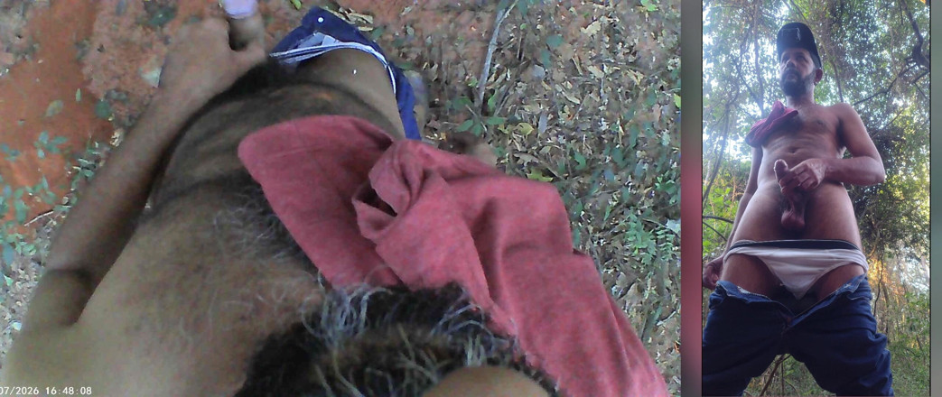 Stink HairyMale: Mencari tempat di dalam hutan untuk merangkap