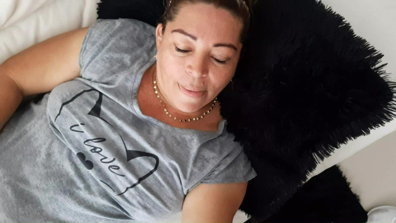 Madame Marie: Marie Enjoys Her Fingers in Her Pussy