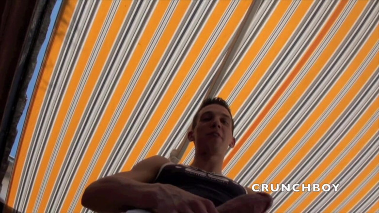 French Twinks Amator videos: Jimy Fix wird von einem sexy neugierigen hetero mit einem...
