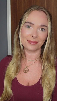 Une femme au foyer adore les hommes loyaux 4
