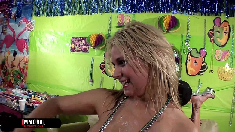 Immoral Productions: Карнавальная межрасовая оргия Марди Гра с Allie James, Charlyse Angel и Jennifer White - Безнравственное производство, 4K