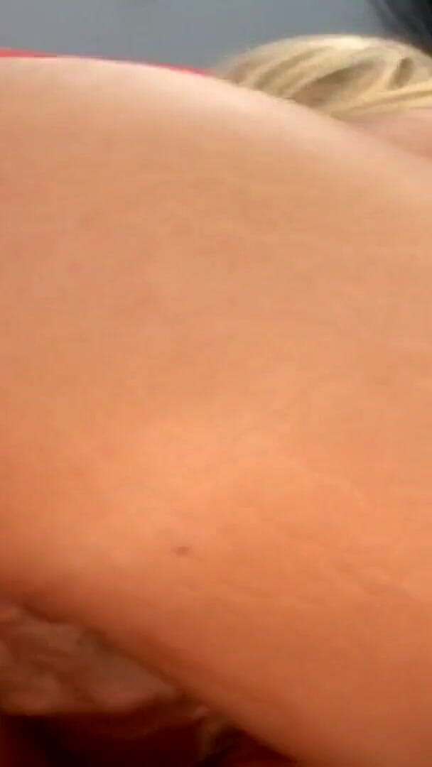 Milf taboo: Brooke Haven, femme mature, salope aux gros seins fermes et à...