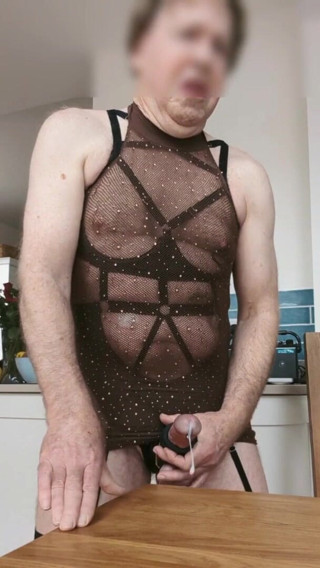 Bellhead: स्लो मोशन अधोवस्त्र मज़ा