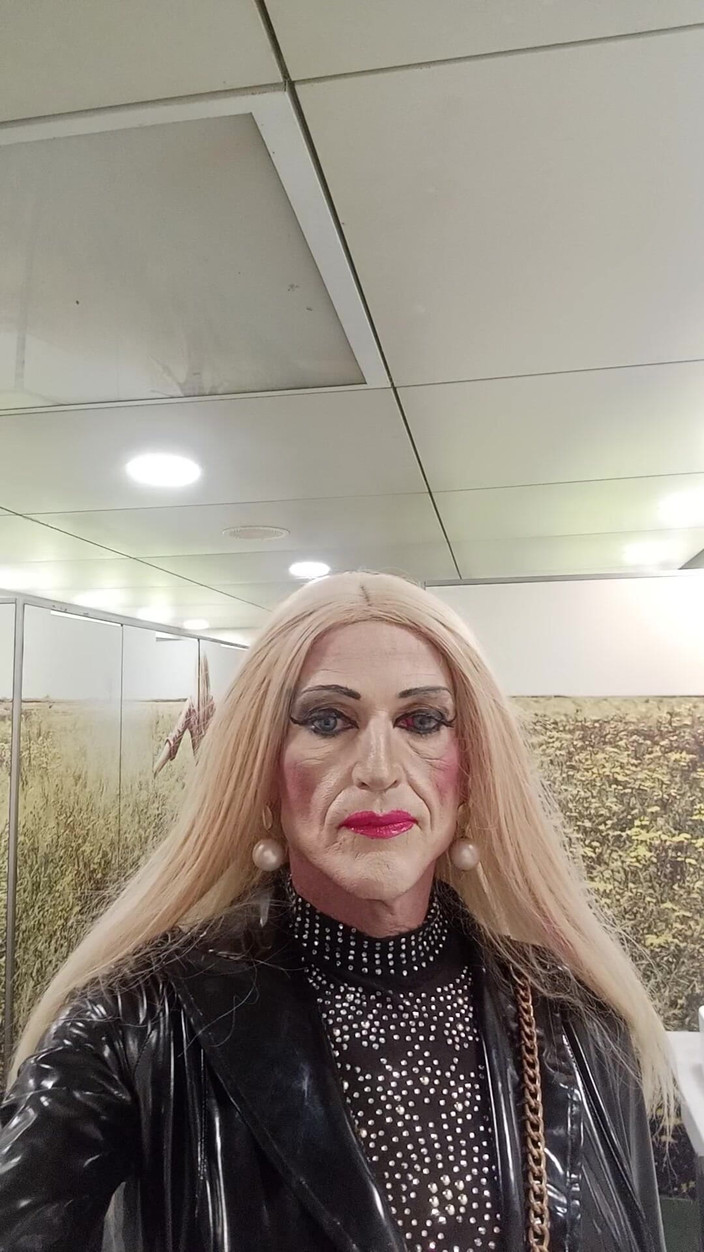 Tatiana Zorrita: ビニール