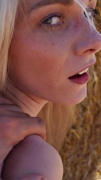 낯선 사람과 POV 섹스하는 위험한 독일 미녀 Vivi Vallentine