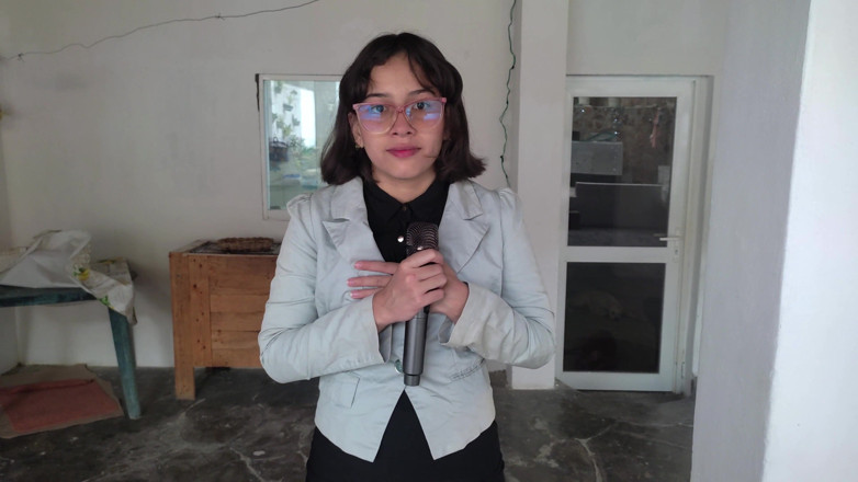 SugarPose: Wartawan remaja Latina ENF dibogelkan