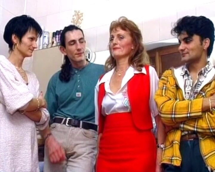 German's Old Chicks: Giáo viên người Đức già trong phòng tắm